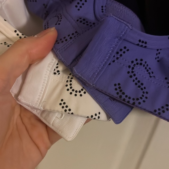 Vintage Victoria's Secret VSX sports bras x 2. Size 34A. NWOT. - Picture 4 of 6